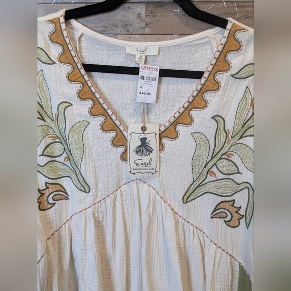 NWT Easel Green And Natural Boho Embroidered Wide Sleeve Tunic - Picture 4 of 16